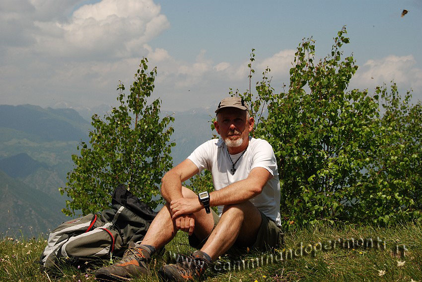 09 04327 Pausa pranzo al Monte Costone.JPG